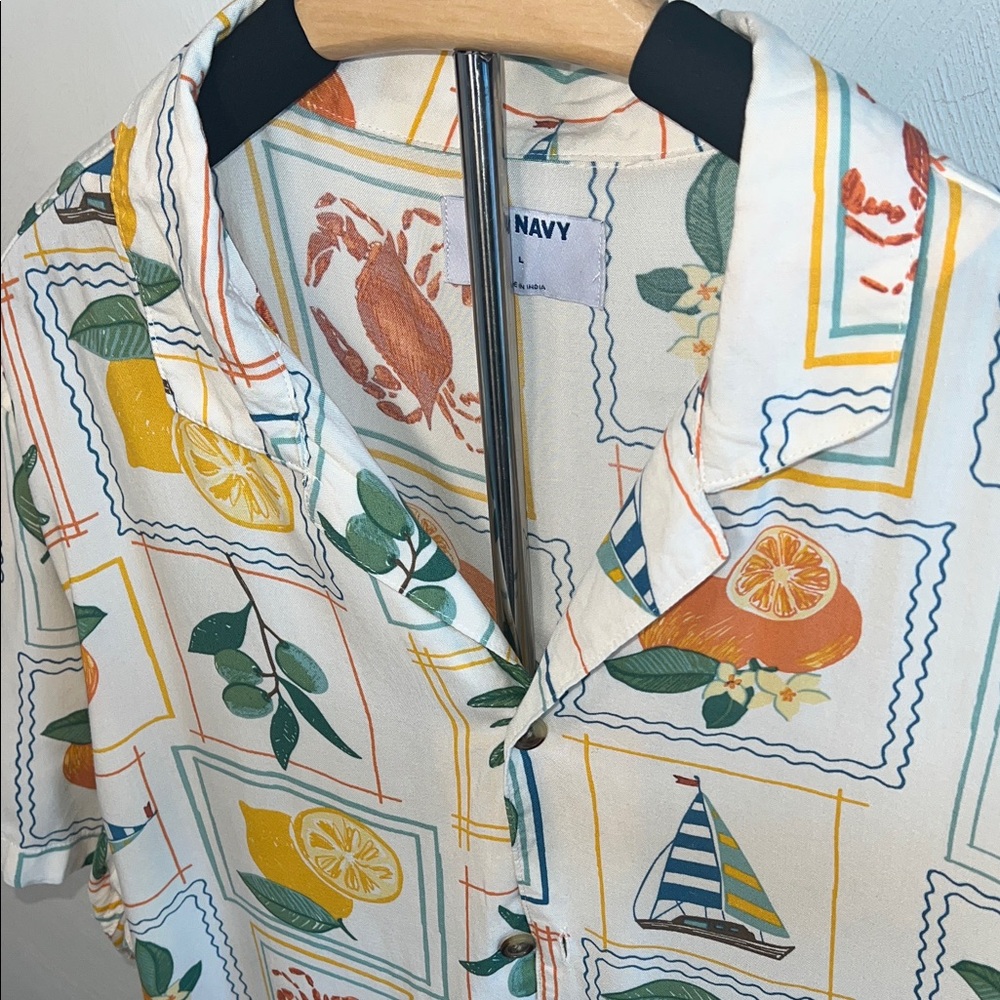 Old Navy Men's Citrus and Nautical Print Shirt - Picture 5 of 6